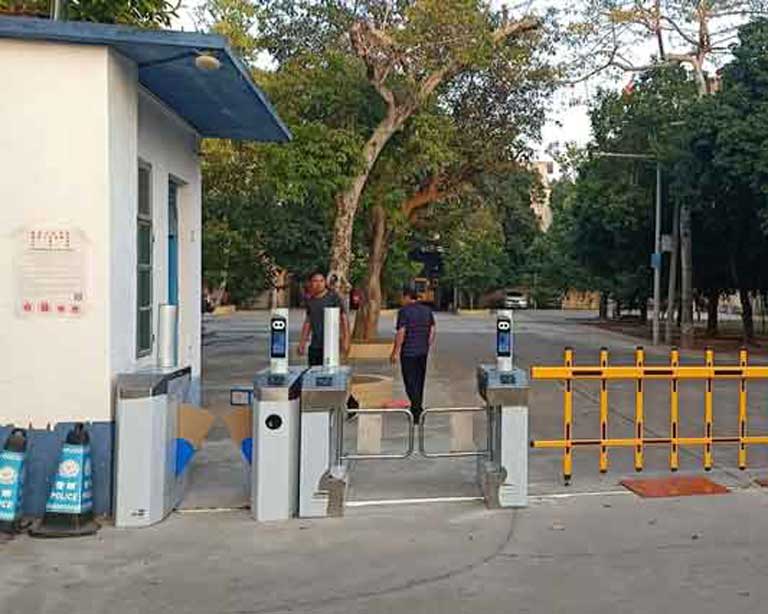 廣東省湛江市雷州市奮勇經開區(qū)公安分局